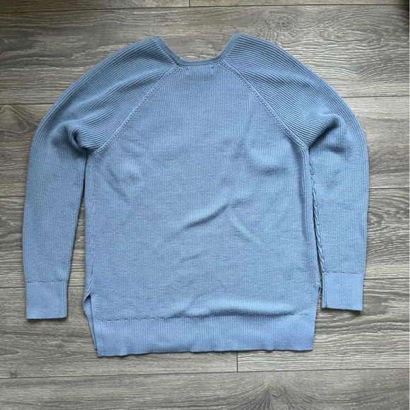 Athleta Light Blue V Neck Long Sleeve Merino Wool Blend Sweater Size S Spring - Picture 2 of 7